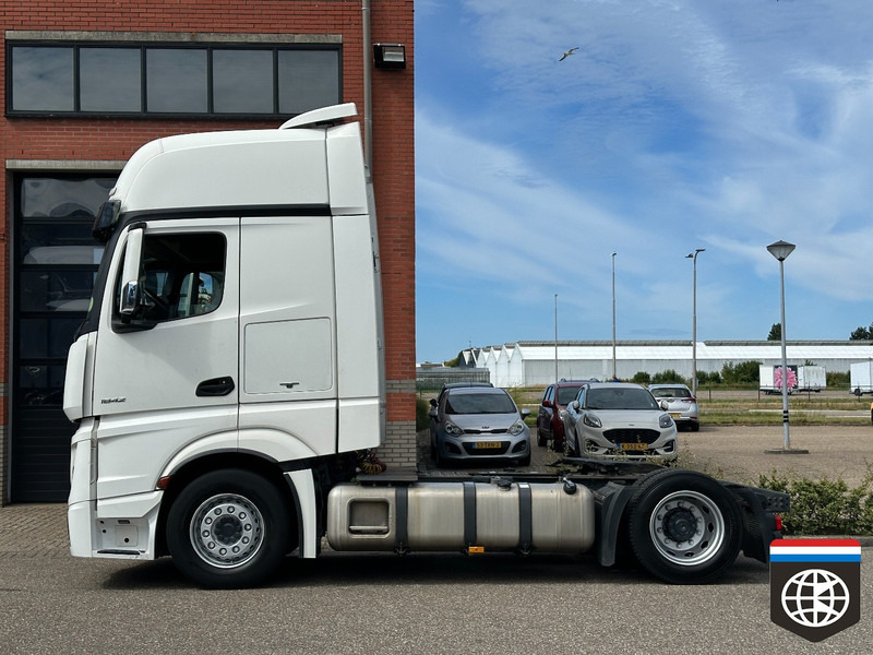 Mercedes-Benz ACTROS 1842 LLS - GIGA SPACE - NIGHT A/C - 2 X TANK - Tractor truck: picture 2 Mercedes-Benz ACTROS 1842 LLS - GIGA SPACE - NIGHT A/C - 2 X TANK - Tractor truck: picture 2
