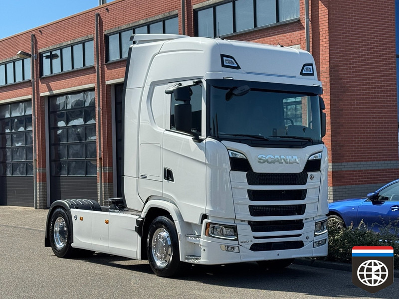 Scania 590 S DOUBLE PTO - FULL SPOILER - NEW - Tractor truck: picture 3 Scania 590 S DOUBLE PTO - FULL SPOILER - NEW - Tractor truck: picture 3