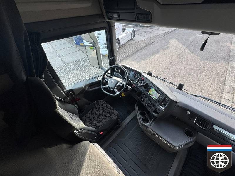 Scania R450 euro 6 D - Retarder - Night A/C - CLEAN TRUCK - full spoiler - Tractor truck: picture 3 Scania R450 euro 6 D - Retarder - Night A/C - CLEAN TRUCK - full spoiler - Tractor truck: picture 3