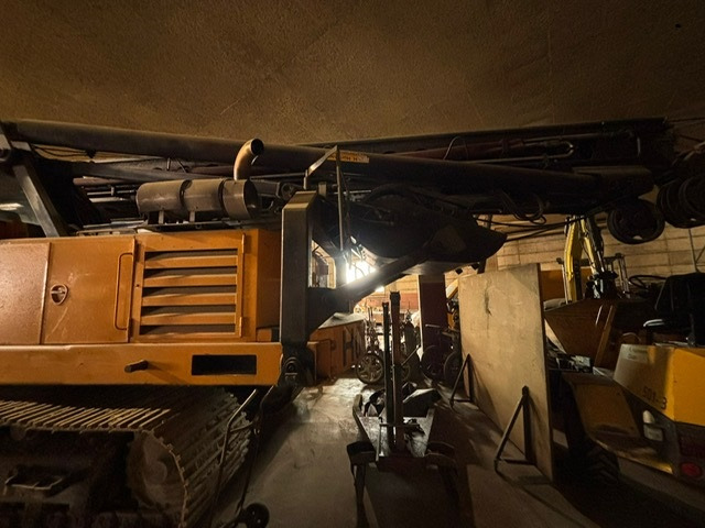 Akerman Banut H14B - Pile driver: picture 3 Akerman Banut H14B - Pile driver: picture 3