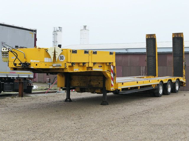 Langendorf SATUE 30-9,0, Gelenkt, Hydr. Rampen, Alu-Felgen - Low loader semi-trailer: picture 5 Langendorf SATUE 30-9,0, Gelenkt, Hydr. Rampen, Alu-Felgen - Low loader semi-trailer: picture 5