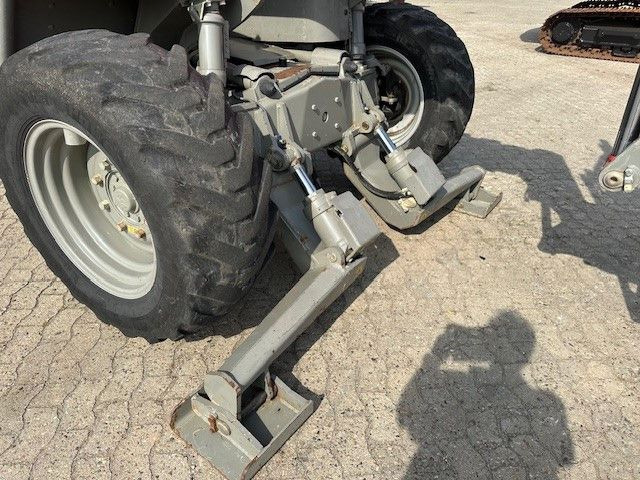 Manitou MT 1440, Palettengabel, 13,5m., 4.000kg Traglast Manitou MT 1440, Palettengabel, 13,5m., 4.000kg Traglast - Telescopic handler: picture 3 Manitou MT 1440, Palettengabel, 13,5m., 4.000kg Traglast Manitou MT 1440, Palettengabel, 13,5m., 4.000kg Traglast - Telescopic handler: picture 3