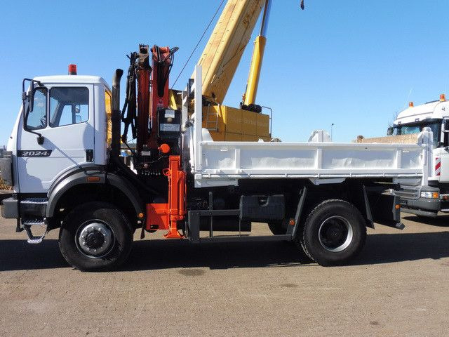 Mercedes-Benz 2024 AK 4x4, Tals AK 140.1 A3, Greifersteuerung - Tipper, Crane truck: picture 2 Mercedes-Benz 2024 AK 4x4, Tals AK 140.1 A3, Greifersteuerung - Tipper, Crane truck: picture 2