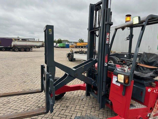 Moffett M4 25.3, Mitnahmestapler, 2.500kg, 3m Hubhöhe - Truck mounted forklift: picture 3 Moffett M4 25.3, Mitnahmestapler, 2.500kg, 3m Hubhöhe - Truck mounted forklift: picture 3