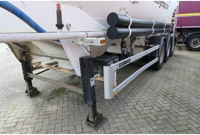SPITZER SF 2737 PI, Zement, 37m³, Alu-Felgen, 1 Kammer - Tanker semi-trailer: picture 4 SPITZER SF 2737 PI, Zement, 37m³, Alu-Felgen, 1 Kammer - Tanker semi-trailer: picture 4