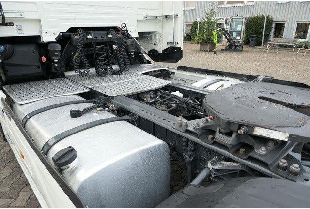 DAF XG 530 FT 4x2, Intarder, 2x Tank, Standklima - Tractor truck: picture 4 DAF XG 530 FT 4x2, Intarder, 2x Tank, Standklima - Tractor truck: picture 4