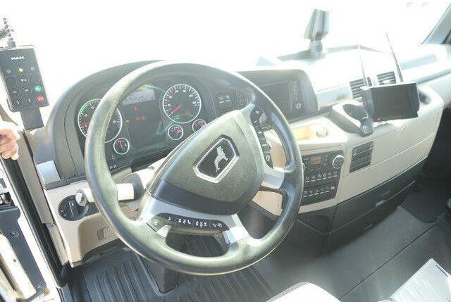 Tractor truck MAN 28.500 TGX 6X2-2 BLS, Kran HMF 5020-K6, Funk,23m: picture 14