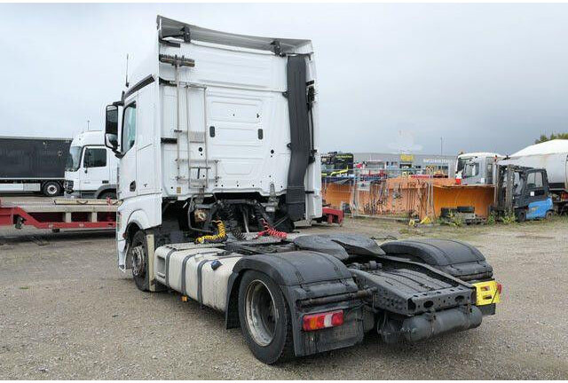Mercedes-Benz 1843 Actros 4x2, Retarder, 2x Tank, AC, Lowliner - Tractor truck: picture 3 Mercedes-Benz 1843 Actros 4x2, Retarder, 2x Tank, AC, Lowliner - Tractor truck: picture 3