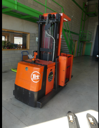 Chariot élévateur de magasinage BT OME 100M - Order picker: picture 5 Chariot élévateur de magasinage BT OME 100M - Order picker: picture 5
