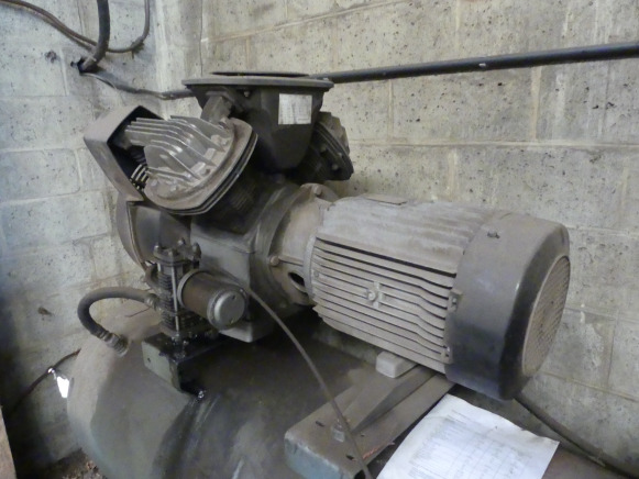 Compresseur Maugière - Air compressor: picture 2 Compresseur Maugière - Air compressor: picture 2