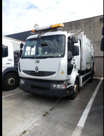 REF:1388 - Camion poubelle Renault Midlum 270DXI (2011-185.032 km) - Garbage truck: picture 2 REF:1388 - Camion poubelle Renault Midlum 270DXI (2011-185.032 km) - Garbage truck: picture 2