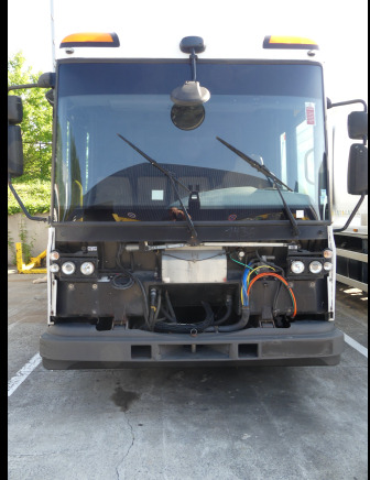 REF:1436 - Camion poubelle Renault Access (2013-162.300 km) - Garbage truck: picture 3 REF:1436 - Camion poubelle Renault Access (2013-162.300 km) - Garbage truck: picture 3