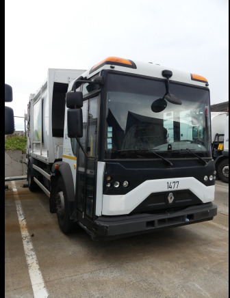 REF:1477 - Camion poubelle Renault Access (2014-173.146 km) (VIN:SEG1930BL5BD17887) - Garbage truck: picture 3 REF:1477 - Camion poubelle Renault Access (2014-173.146 km) (VIN:SEG1930BL5BD17887) - Garbage truck: picture 3