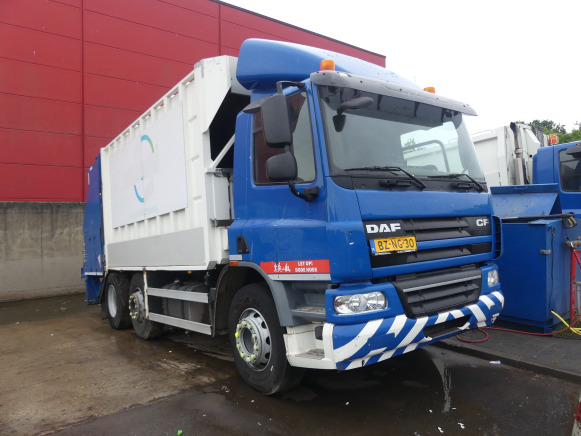 REF:BZ-NG-30 - Camion poubelle DAF FAG CF 75 (2011-465.671 km) - Garbage truck: picture 2 REF:BZ-NG-30 - Camion poubelle DAF FAG CF 75 (2011-465.671 km) - Garbage truck: picture 2