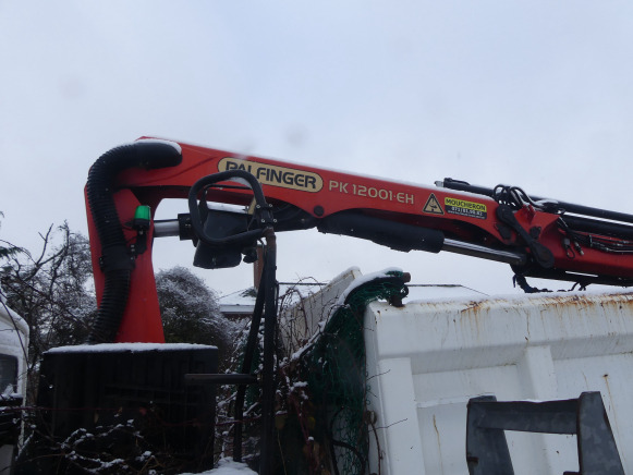 Tipper, Crane truck REF:Imat : PLI988 - Camion benne + grue auxiliaire Volvo FLE6E 19.0 (2004-216.733 km): picture 12