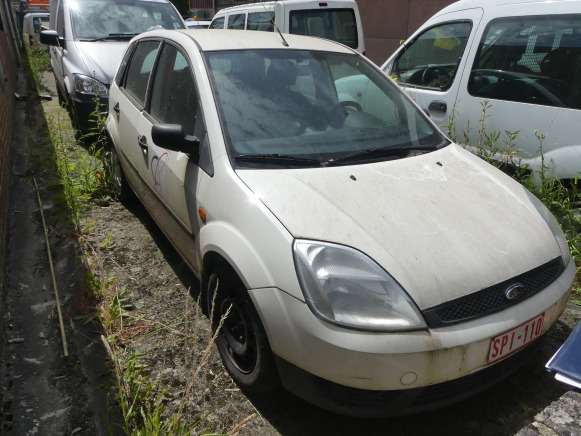 REF:Immatriculée sous : SPI-110 - Voiture Ford FIESTA - Passenger van: picture 2 REF:Immatriculée sous : SPI-110 - Voiture Ford FIESTA - Passenger van: picture 2