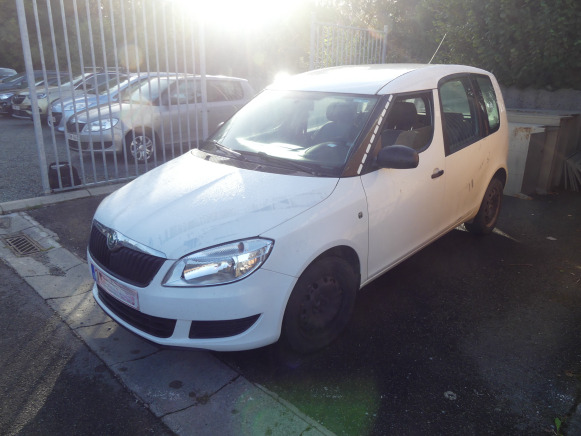 Voiture Skoda Roomster (2010-118.919 km) - Car: picture 1 Voiture Skoda Roomster (2010-118.919 km) - Car: picture 1