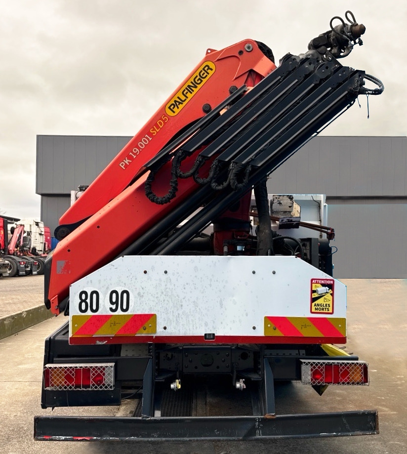 PALFINGER PK 19.001 SLD 5 D year 2017, crane with remote, extra functions - Truck mounted crane: picture 1 PALFINGER PK 19.001 SLD 5 D year 2017, crane with remote, extra functions - Truck mounted crane: picture 1
