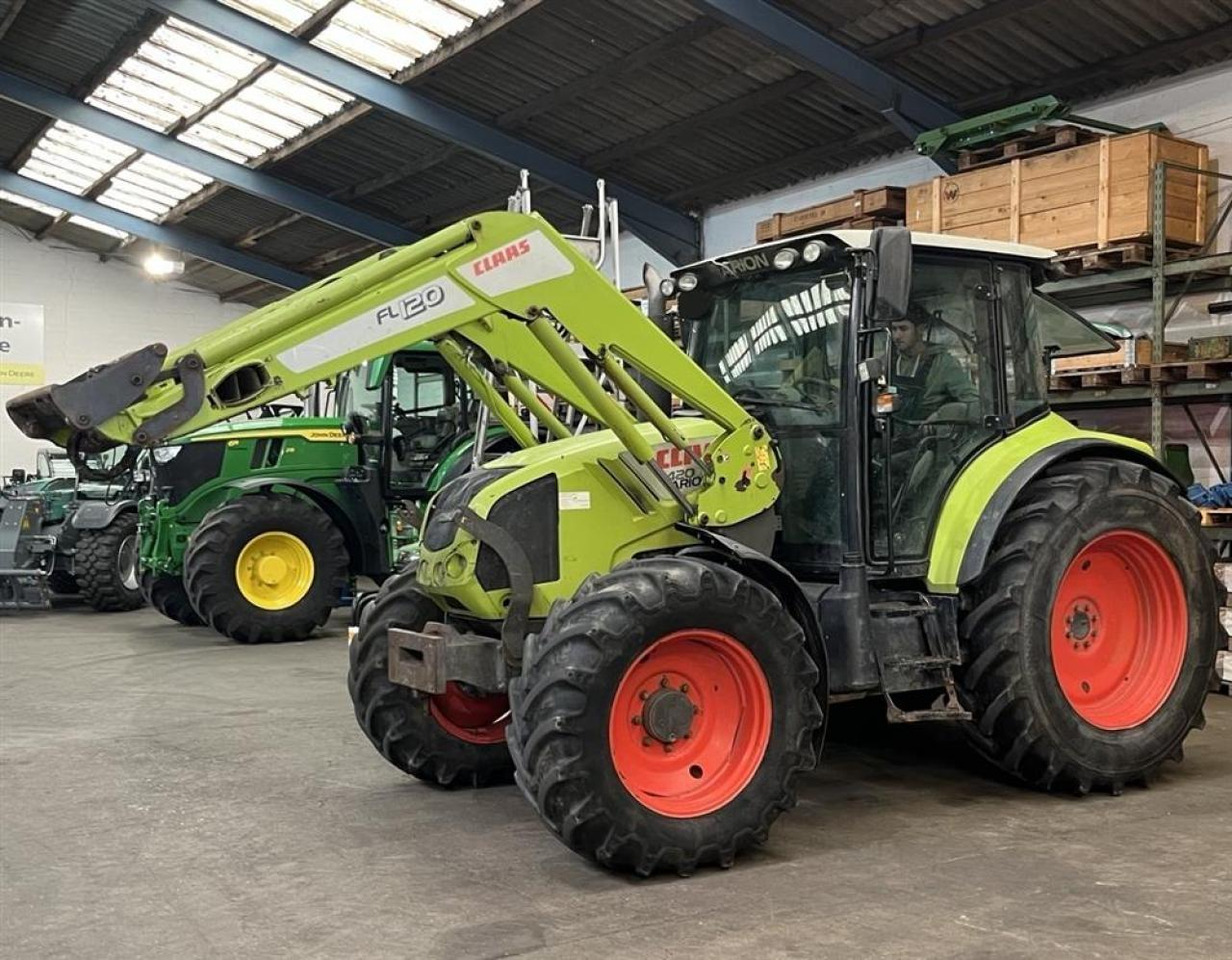 CLAAS Arion 420 - Farm tractor: picture 1 CLAAS Arion 420 - Farm tractor: picture 1
