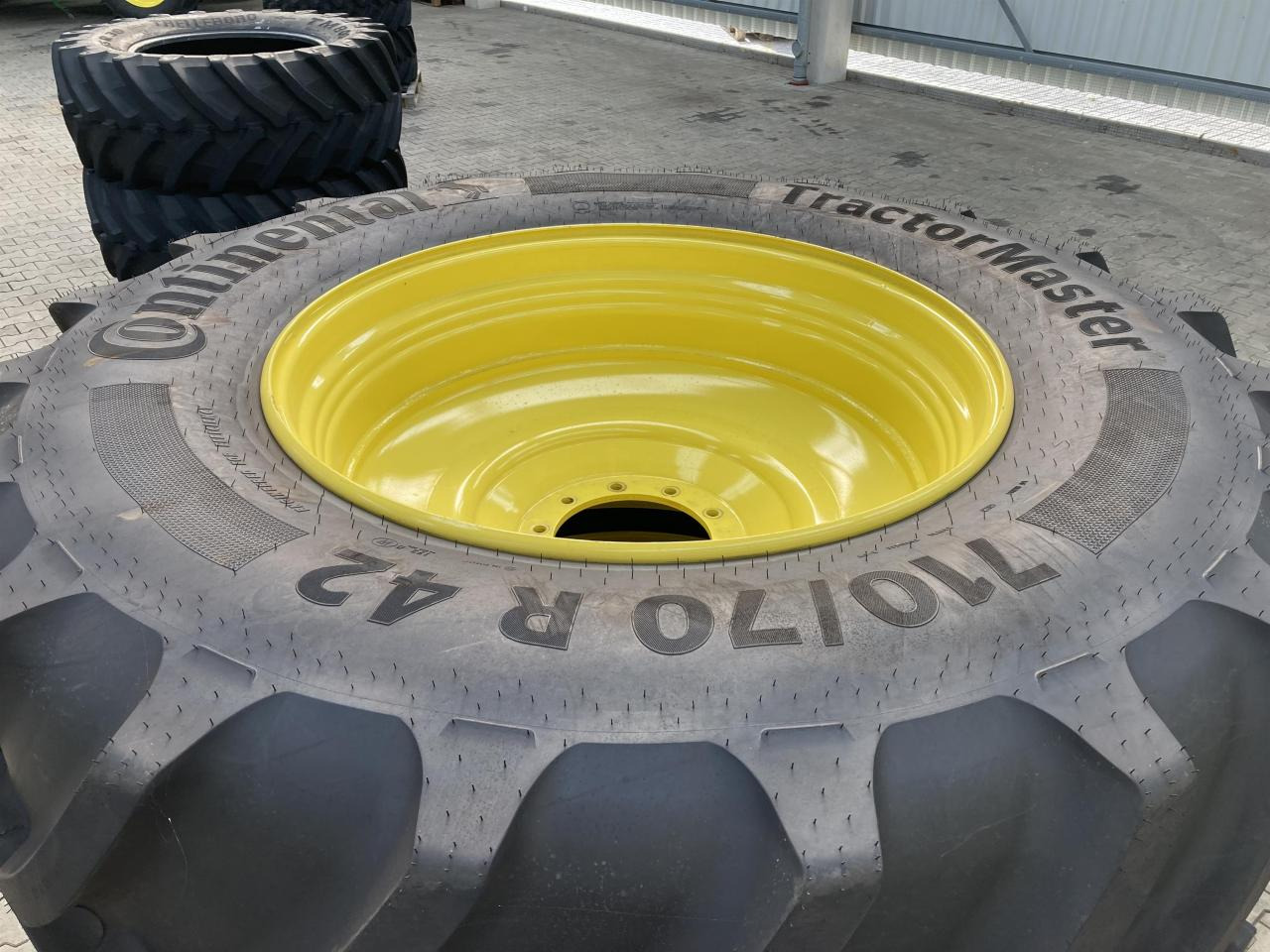 Continental 710/70R42 - Tire for Agricultural machinery: picture 3 Continental 710/70R42 - Tire for Agricultural machinery: picture 3