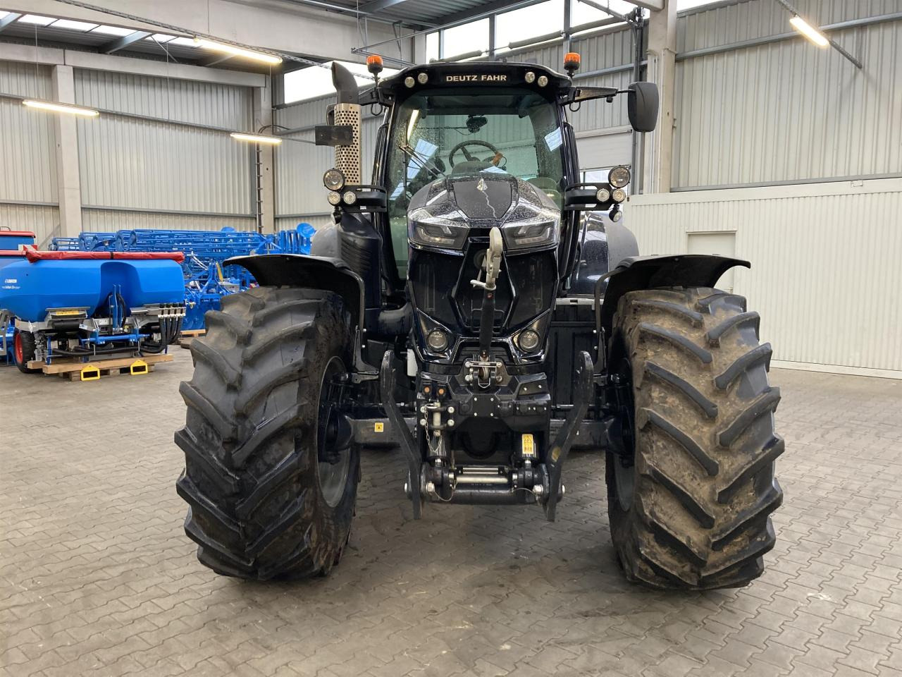 Deutz-Fahr 7250TTV - Farm tractor: picture 3 Deutz-Fahr 7250TTV - Farm tractor: picture 3
