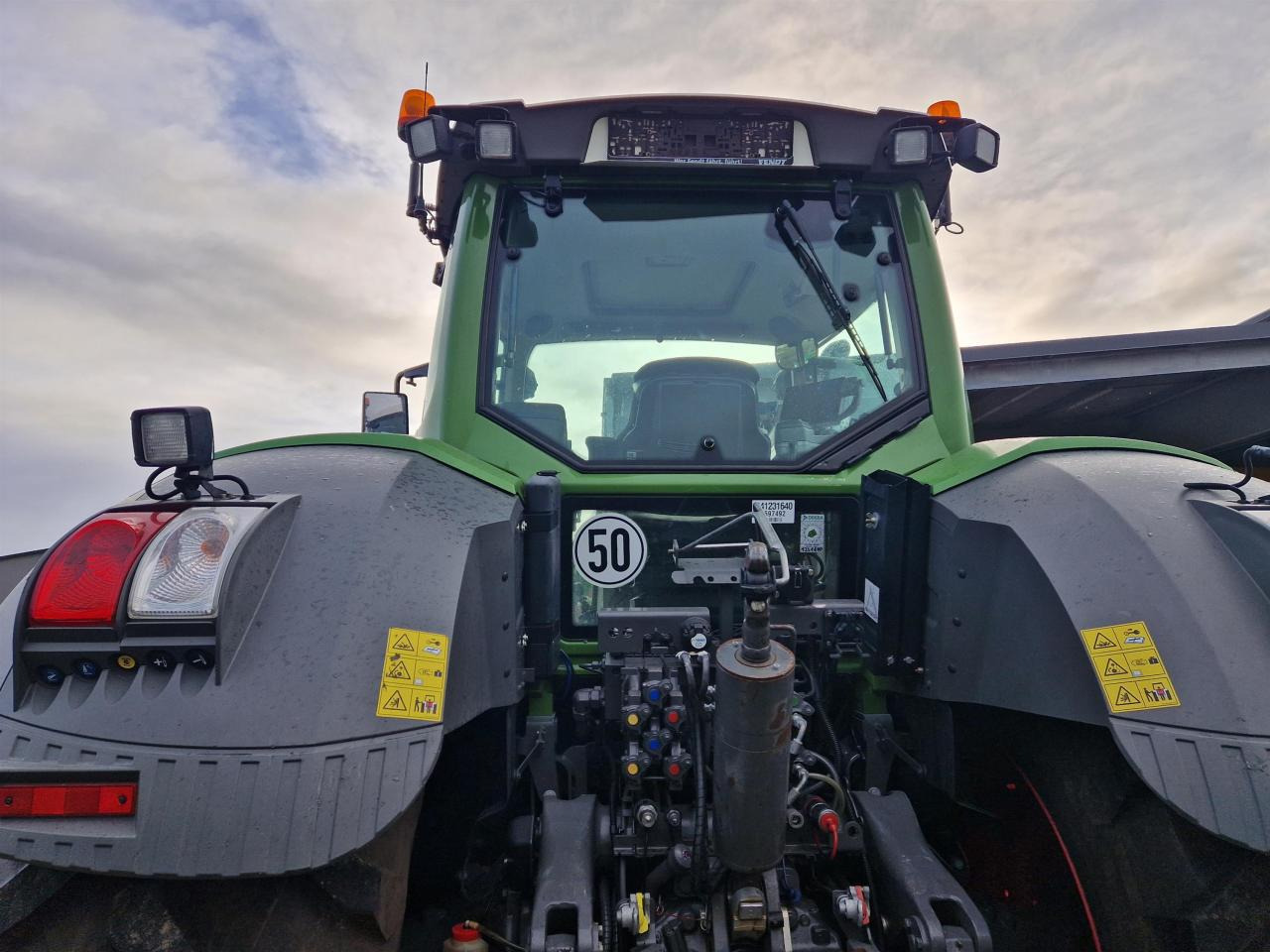 Fendt 826 Vario S4 Profi Plus - Farm tractor: picture 4 Fendt 826 Vario S4 Profi Plus - Farm tractor: picture 4