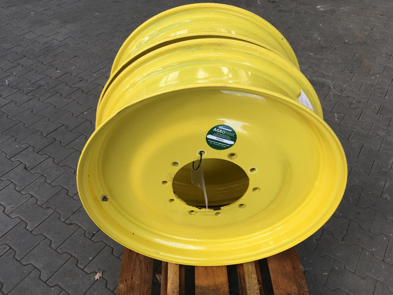 John Deere 10x34 - Tire for Agricultural machinery: picture 4 John Deere 10x34 - Tire for Agricultural machinery: picture 4