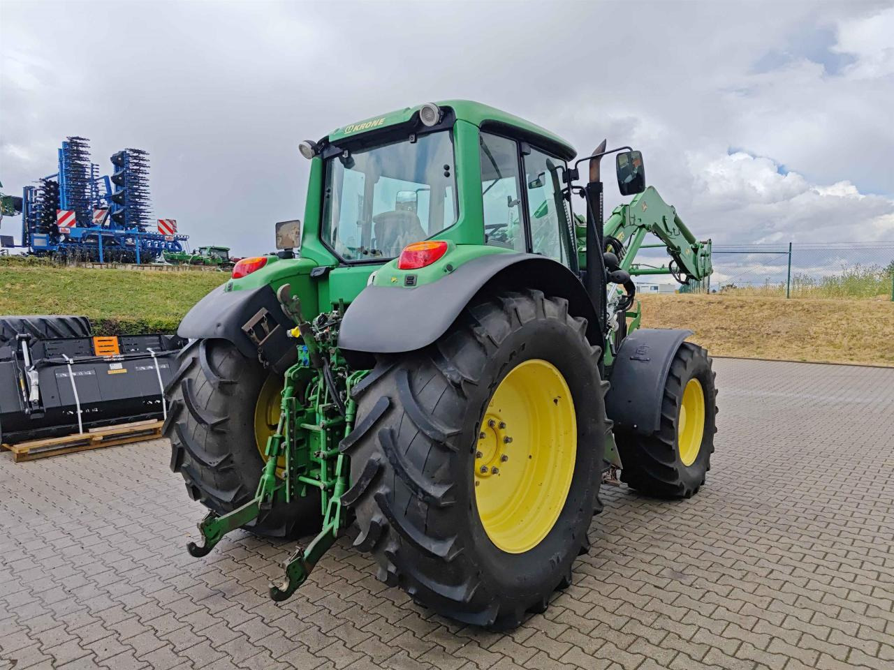 John Deere 6630 PREMIUM - Farm tractor: picture 5 John Deere 6630 PREMIUM - Farm tractor: picture 5