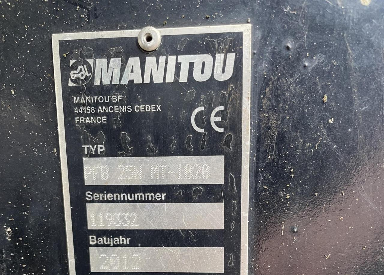 Manitou Palettengabel - Front loader for tractor: picture 3 Manitou Palettengabel - Front loader for tractor: picture 3