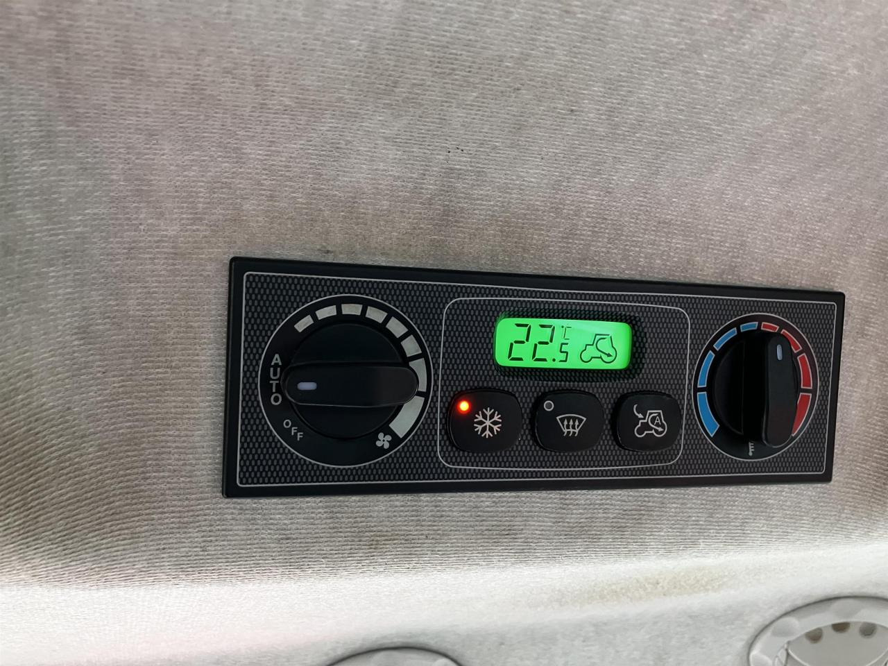 Farm tractor Massey Ferguson 7726: picture 10 Farm tractor Massey Ferguson 7726: picture 10