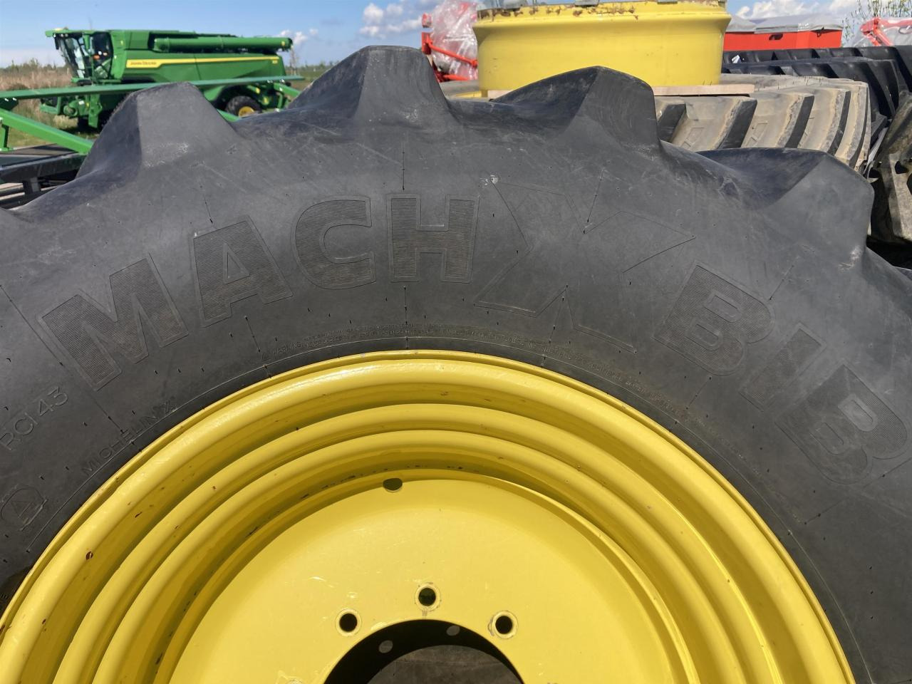 Michelin 600/70R30 - Tire for Agricultural machinery: picture 4 Michelin 600/70R30 - Tire for Agricultural machinery: picture 4