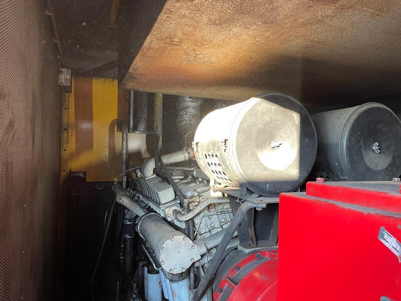 Cummins VTA 28 G3 Siemens 650 kVA generatorset in 20 ft container - Generator set: picture 2 Cummins VTA 28 G3 Siemens 650 kVA generatorset in 20 ft container - Generator set: picture 2