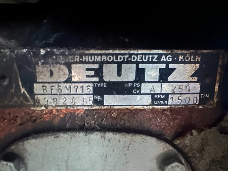 Deutz BF6M 716 AvK 200 kVA generatorset in container afzetbak haakarm - Generator set: picture 4 Deutz BF6M 716 AvK 200 kVA generatorset in container afzetbak haakarm - Generator set: picture 4
