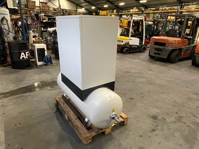 Fiac New Silver 10 / 270 Silent 7.5 kW 860 L / min 10 bar Elektrische Schroefcompressor met ketel - Air compressor: picture 5 Fiac New Silver 10 / 270 Silent 7.5 kW 860 L / min 10 bar Elektrische Schroefcompressor met ketel - Air compressor: picture 5