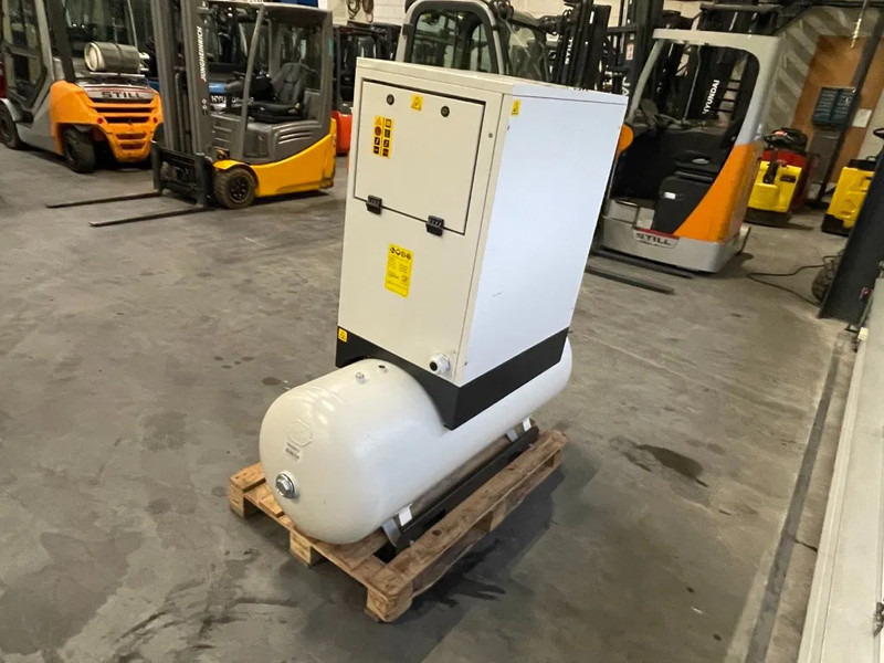 Fiac New Silver 10 / 270 Silent 7.5 kW 860 L / min 10 bar Elektrische Schroefcompressor met ketel - Air compressor: picture 4 Fiac New Silver 10 / 270 Silent 7.5 kW 860 L / min 10 bar Elektrische Schroefcompressor met ketel - Air compressor: picture 4