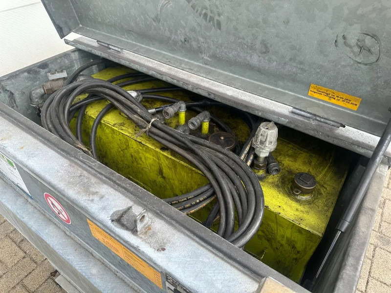 Kiwa IBC Steenbergen 750 liter Dieseltank met Handpomp Milieutank Gegalvaniseerd - Storage tank: picture 5 Kiwa IBC Steenbergen 750 liter Dieseltank met Handpomp Milieutank Gegalvaniseerd - Storage tank: picture 5