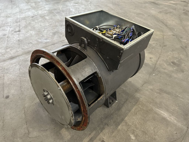 MECC ALTE SPA ECP32 2S4 Generatordeel 35 kVA Alternator as New ! 2018 overstock ! - Generator set: picture 4 MECC ALTE SPA ECP32 2S4 Generatordeel 35 kVA Alternator as New ! 2018 overstock ! - Generator set: picture 4