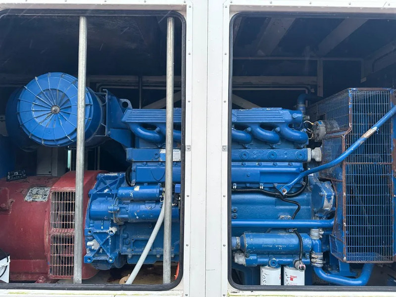 Perkins 2006 TG2A FG Wilson Stamford 250 kVA Silent generatorset - Generator set: picture 2 Perkins 2006 TG2A FG Wilson Stamford 250 kVA Silent generatorset - Generator set: picture 2