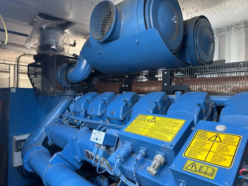 SDMO Perkins Leroy Somer 1460 kVA Silent generatorset Powerplant in 40 ft container - Generator set: picture 2 SDMO Perkins Leroy Somer 1460 kVA Silent generatorset Powerplant in 40 ft container - Generator set: picture 2