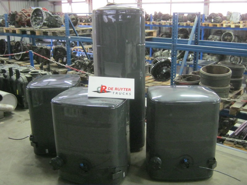 DAF Brandstoftanks voor CF en XF (staal) - Fuel tank for Truck: picture 2 DAF Brandstoftanks voor CF en XF (staal) - Fuel tank for Truck: picture 2