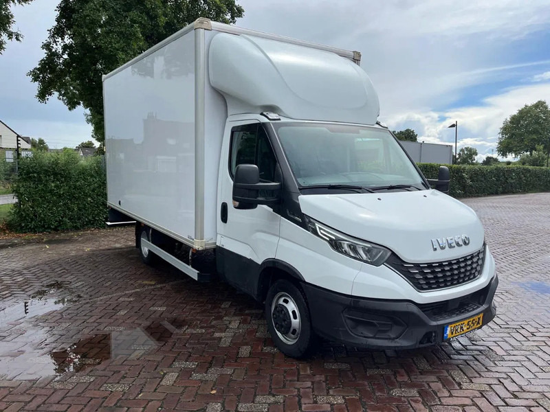 Iveco Daily 35C16 Achterdeuren (15 diverse modellen op voorraad) - Closed box van, Combi van: picture 3 Iveco Daily 35C16 Achterdeuren (15 diverse modellen op voorraad) - Closed box van, Combi van: picture 3