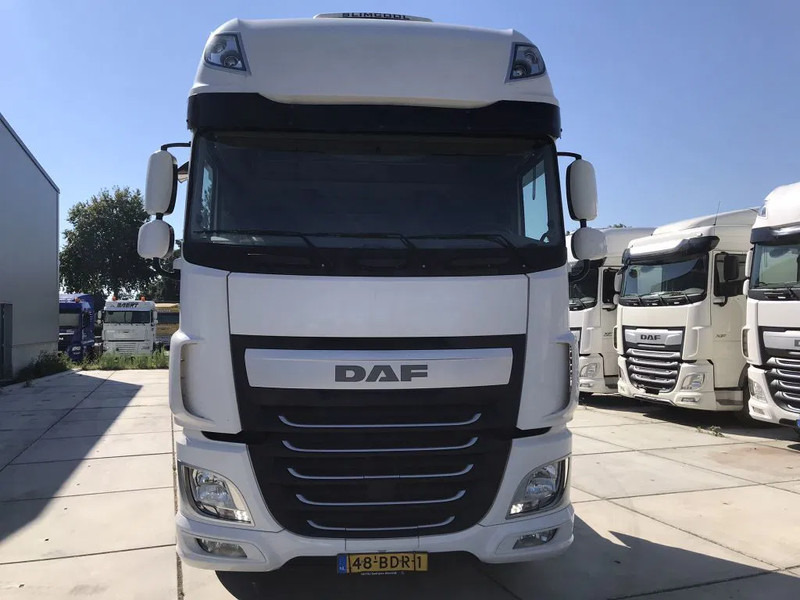 DAF XF 460 FT EURO 6 INTARDER - Tractor truck: picture 2 DAF XF 460 FT EURO 6 INTARDER - Tractor truck: picture 2