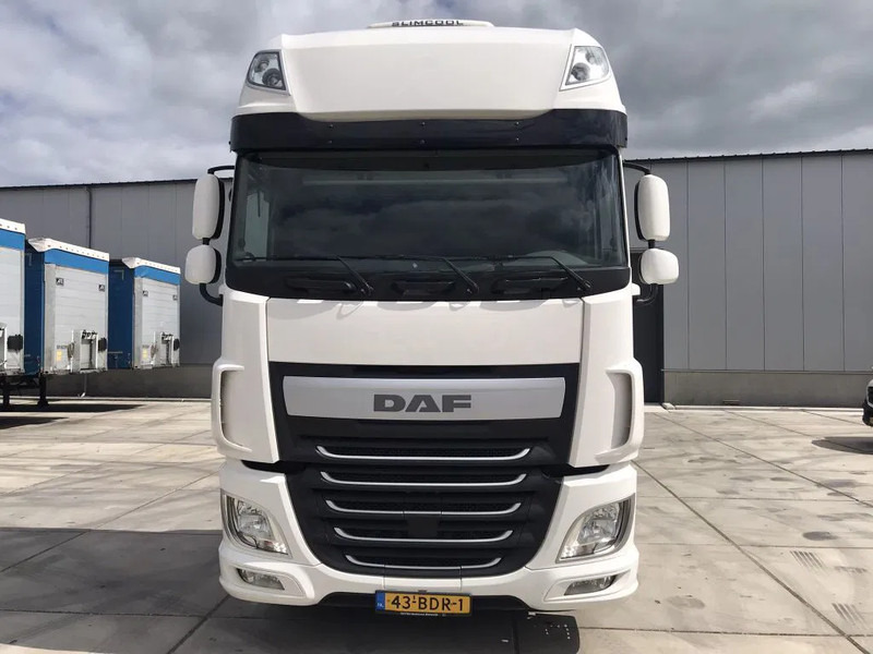 DAF XF 460 FT EURO 6 INTARDER - Tractor truck: picture 2 DAF XF 460 FT EURO 6 INTARDER - Tractor truck: picture 2