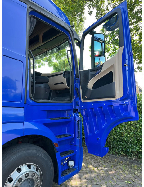 Tractor truck Mercedes-Benz Actros 1940: picture 16 Tractor truck Mercedes-Benz Actros 1940: picture 16
