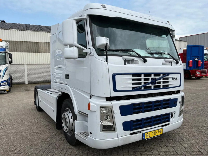 Volvo FM 9 MOTOR DEFECT (motor start wel maar kan niet rijden) - Tractor truck: picture 4 Volvo FM 9 MOTOR DEFECT (motor start wel maar kan niet rijden) - Tractor truck: picture 4