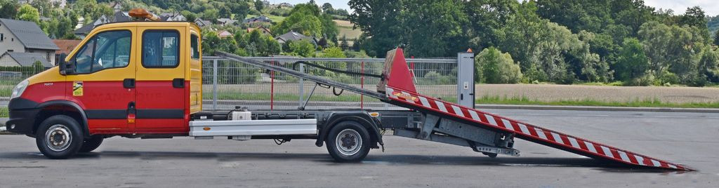 Iveco DAILY 70C17 Abschleppwagen 4,90m * TOPZUSTAND! Iveco DAILY 70C17 Abschleppwagen 4,90m * TOPZUSTAND! - Tow truck: picture 5 Iveco DAILY 70C17 Abschleppwagen 4,90m * TOPZUSTAND! Iveco DAILY 70C17 Abschleppwagen 4,90m * TOPZUSTAND! - Tow truck: picture 5