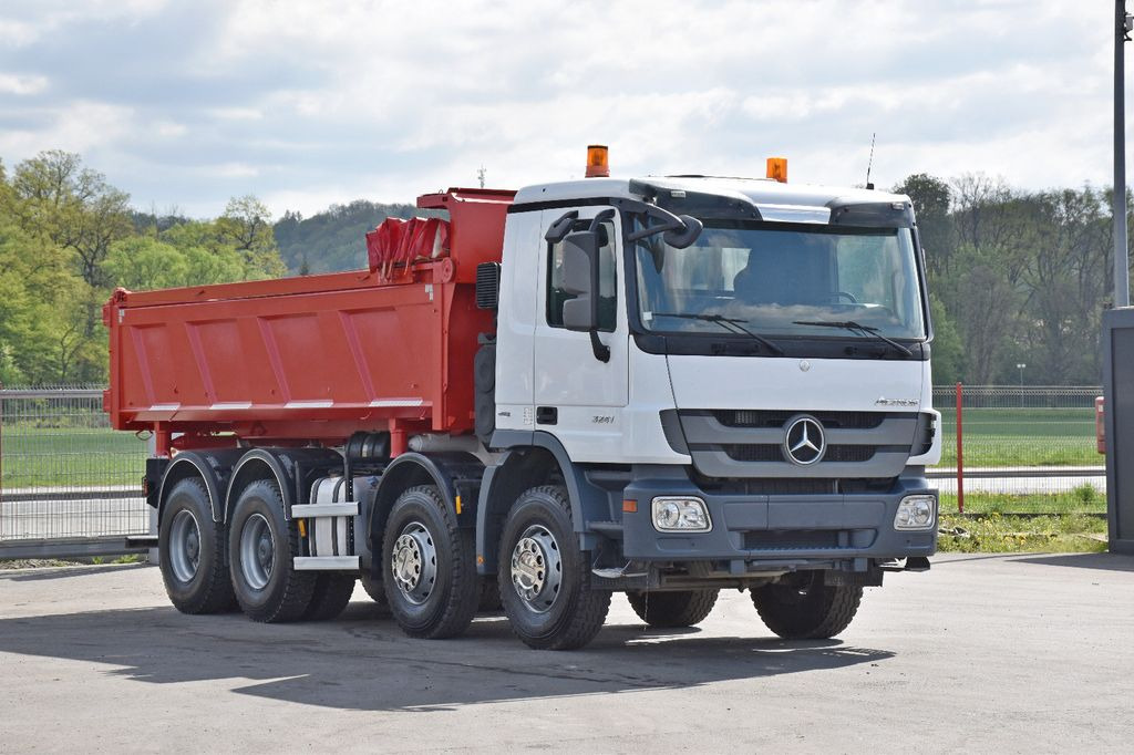 Tipper Mercedes-Benz ACTROS 3241 Kipper 5,70m + BORDMATIC / 8x4: picture 1
