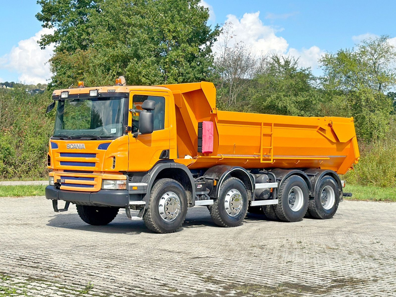 Scania P 380 Kipper * 8x4 * TOPZUSTAND - Tipper: picture 2 Scania P 380 Kipper * 8x4 * TOPZUSTAND - Tipper: picture 2