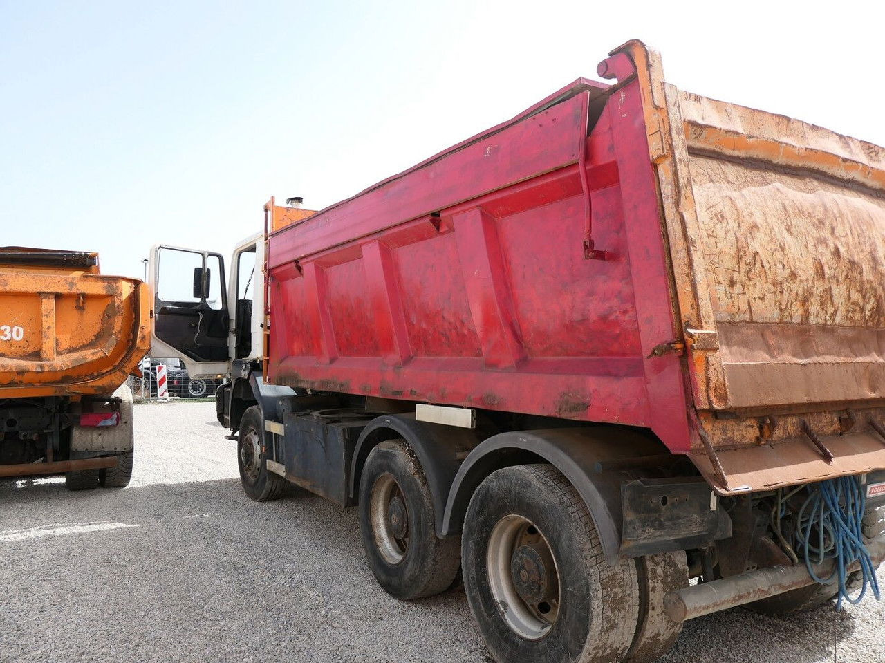 MAN TGA 33 33.364 AK - Tipper: picture 5 MAN TGA 33 33.364 AK - Tipper: picture 5