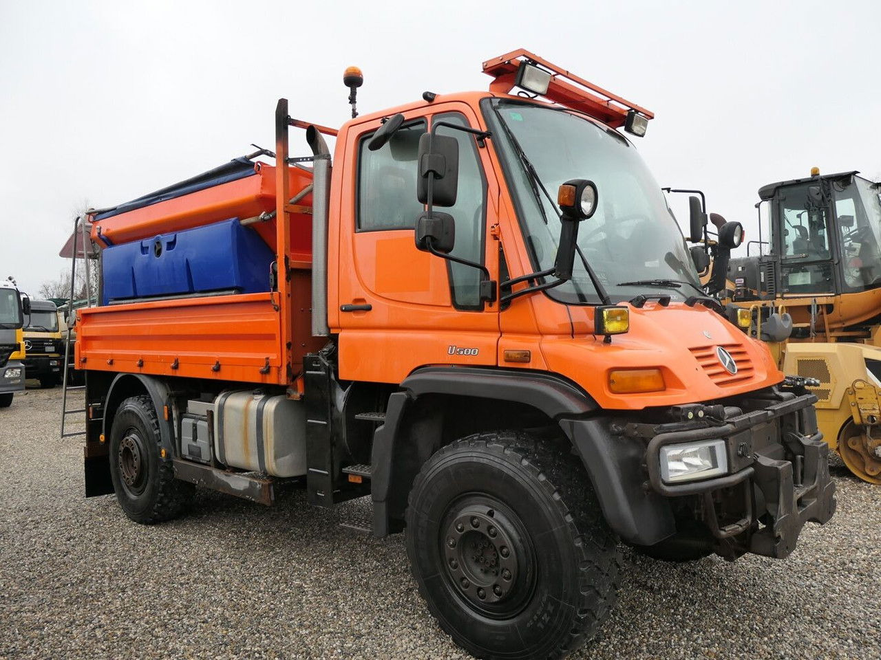 Mercedes-Benz Unimog U500 - Snow removal vehicle: picture 3 Mercedes-Benz Unimog U500 - Snow removal vehicle: picture 3